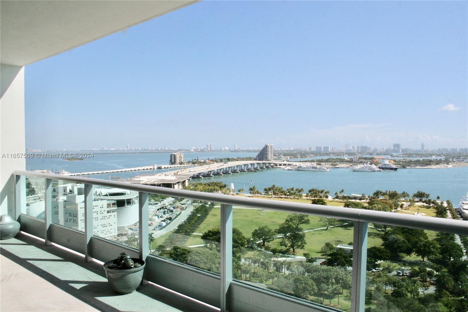 900 Biscayne Bay Unit 2205 condo rented at 900 Biscayne Blvd # 2205, Miami FL 33132