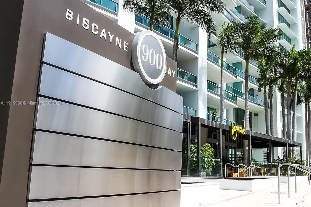 900 Biscayne Bay Unit 3501 condo rented at 900 Biscayne Blvd # 3501, Miami FL 33132